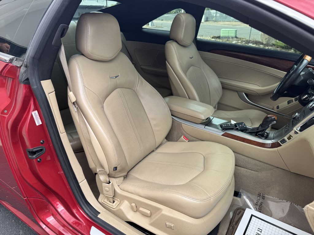 2011 Cadillac CTS Image 21