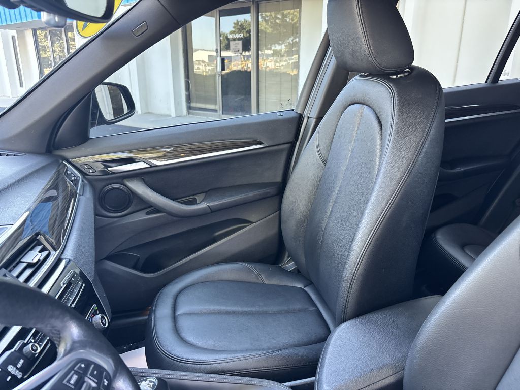2017 BMW X1 Image 14