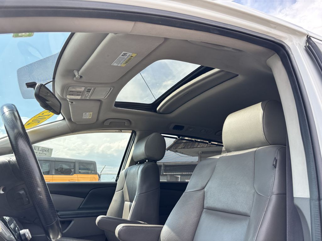 2013 Honda Odyssey Image 14