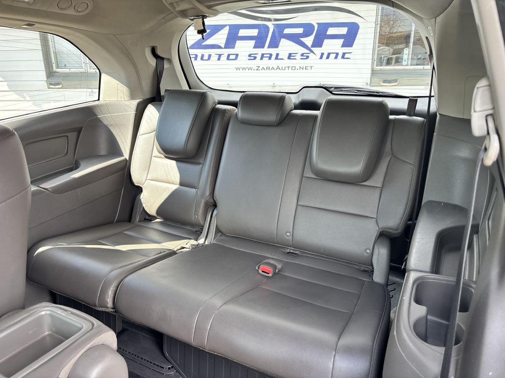 2013 Honda Odyssey Image 17
