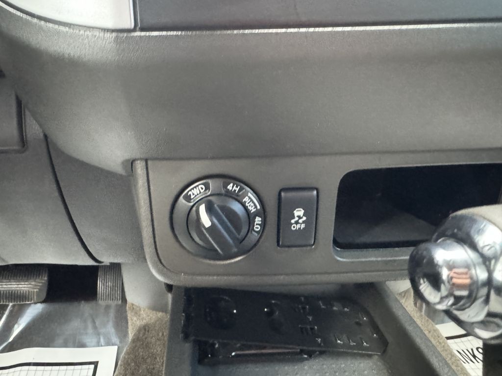 2013 Nissan Xterra Image 22