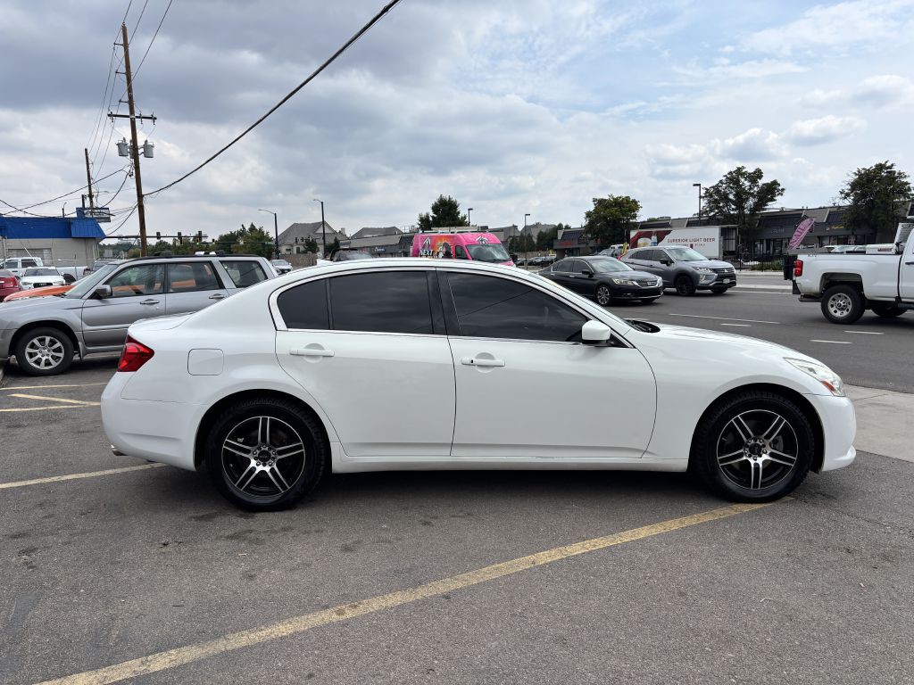 2012 INFINITI G25 Image 8