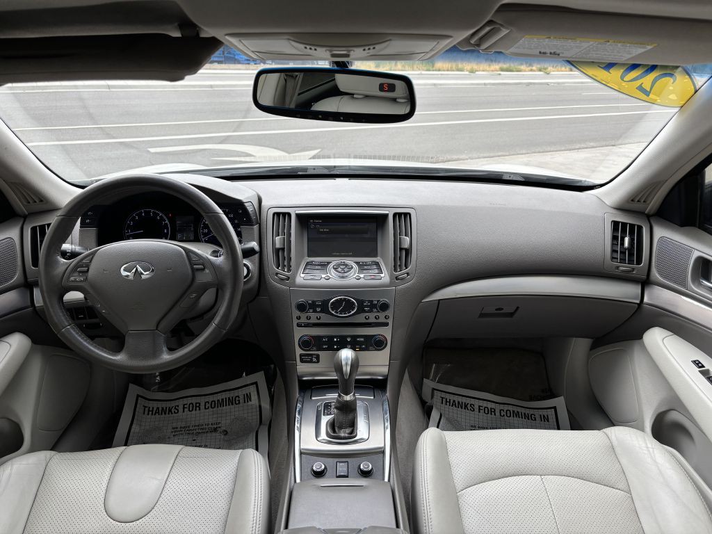 2012 INFINITI G25 Image 19