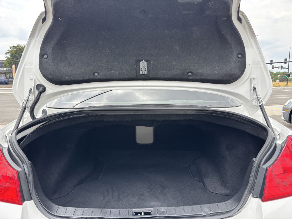 2012 INFINITI G25 Image 28