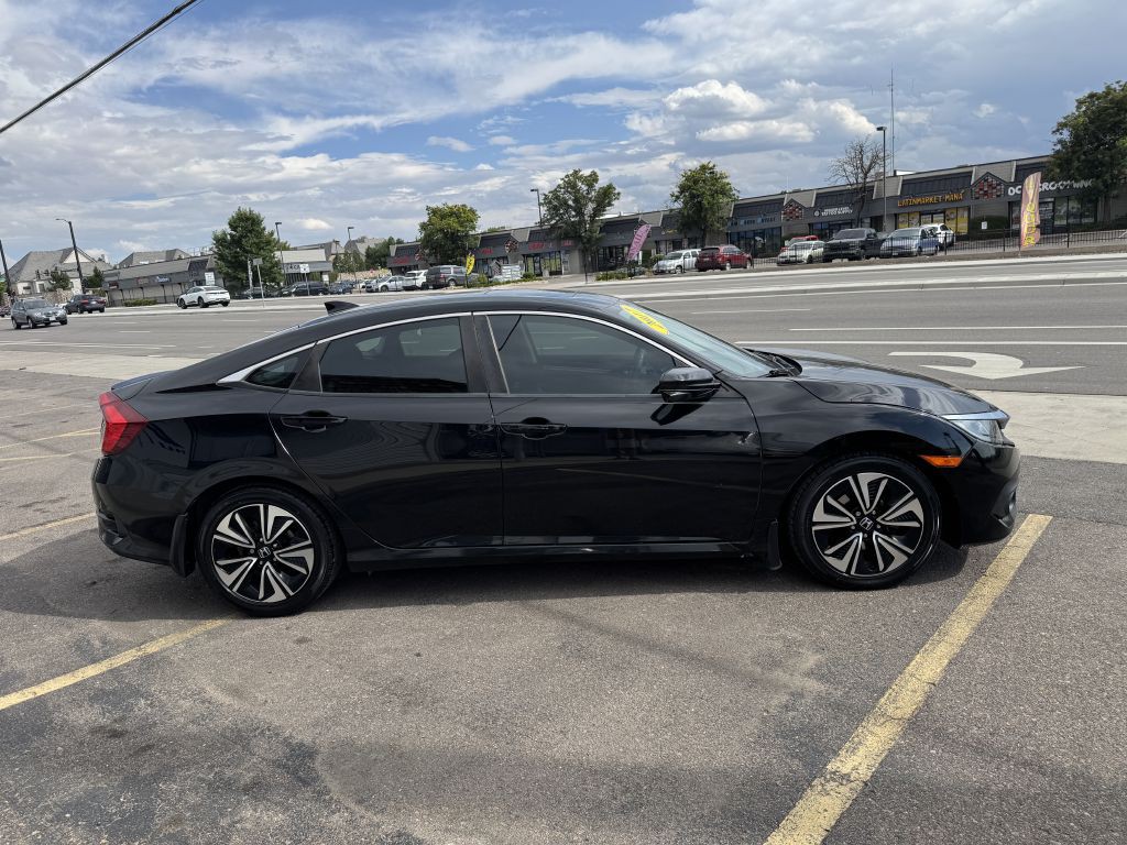 2017 Honda Civic Image 8