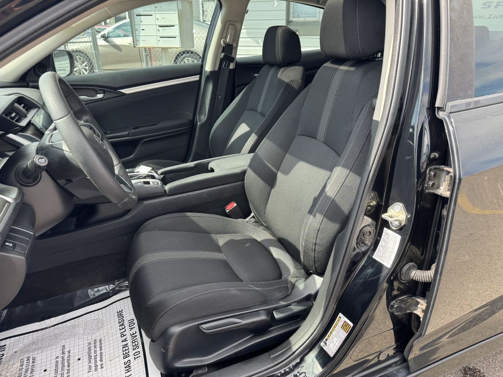 2017 Honda Civic Image 12