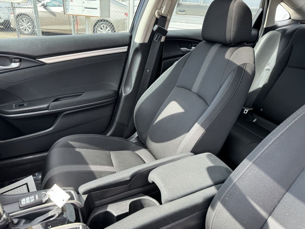 2017 Honda Civic Image 13