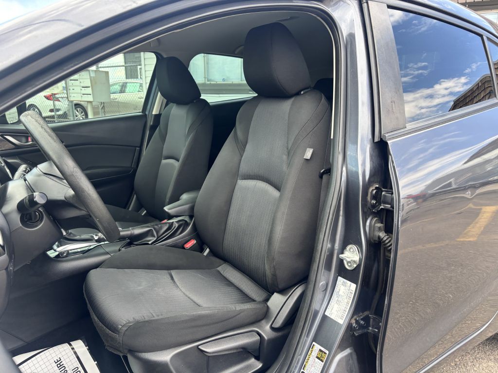 2015 Mazda Mazda3 Image 13
