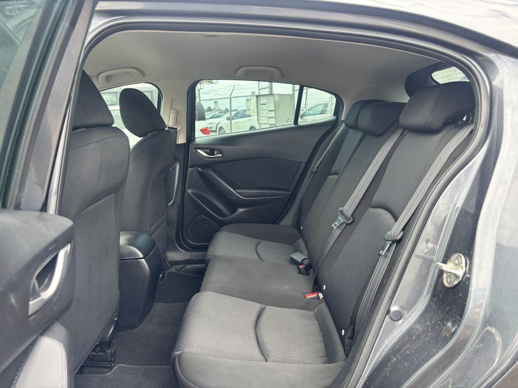 2015 Mazda Mazda3 Image 16