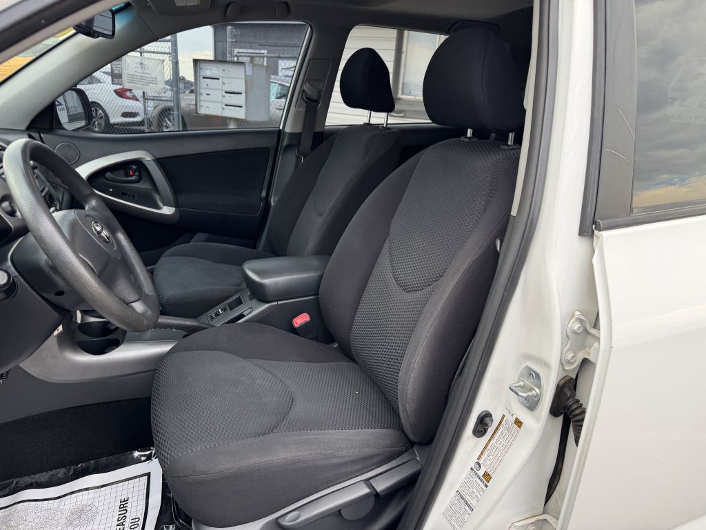 2006 Toyota Rav4 Image 13