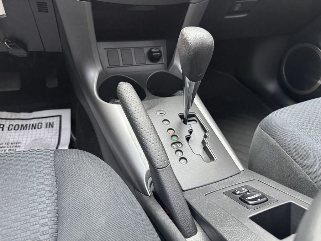 2006 Toyota Rav4 Image 21