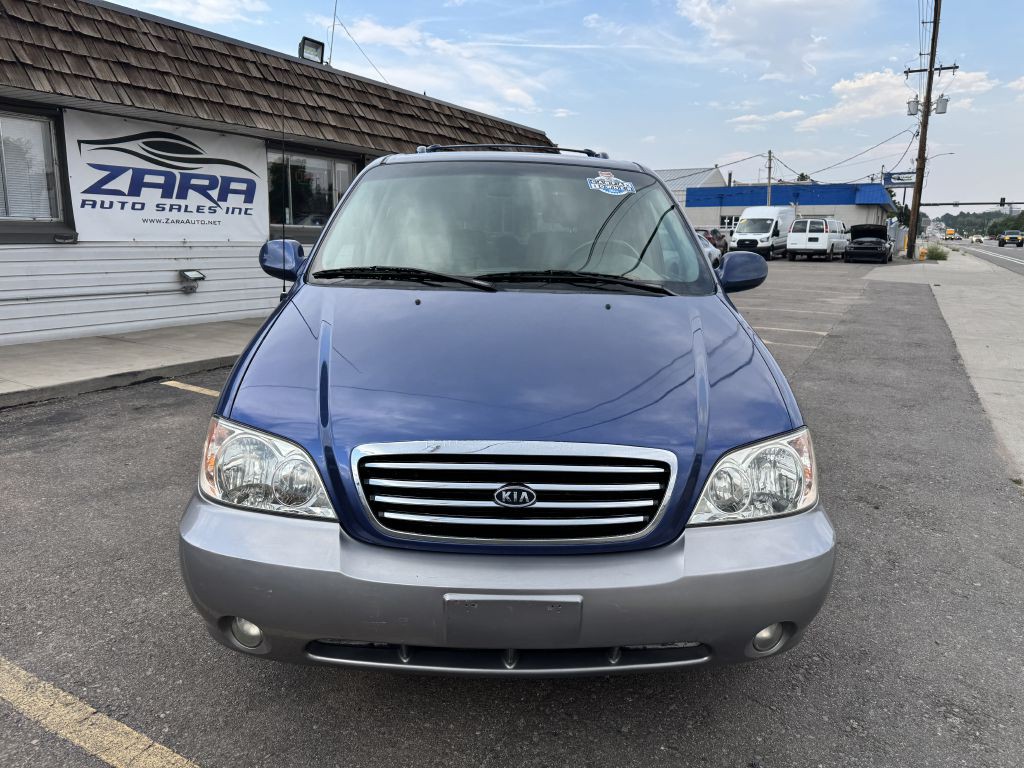 2002 Kia Sedona Image 2