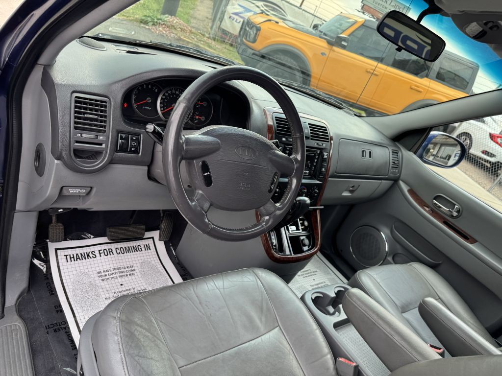 2002 Kia Sedona Image 14
