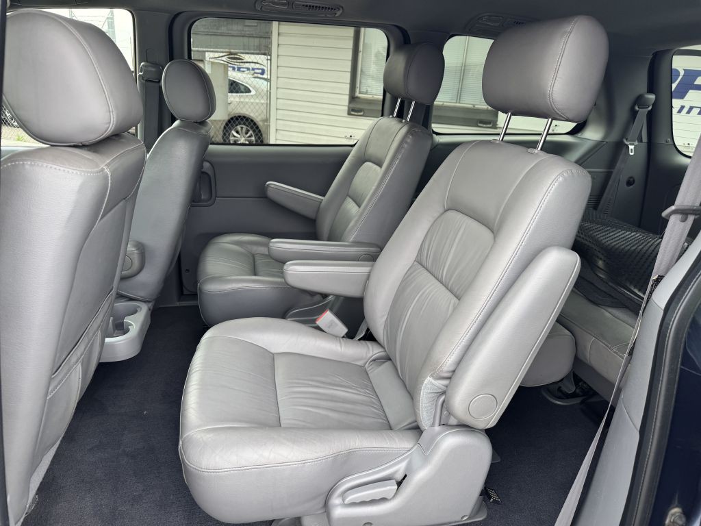 2002 Kia Sedona Image 16