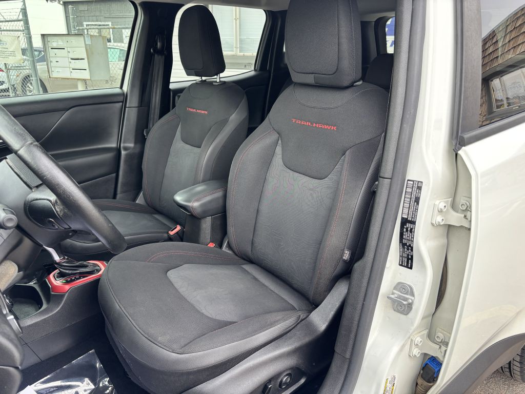 2015 Jeep Renegade Image 15