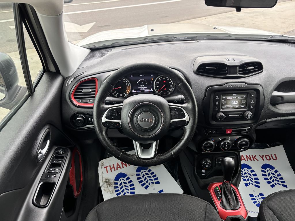 2015 Jeep Renegade Image 22