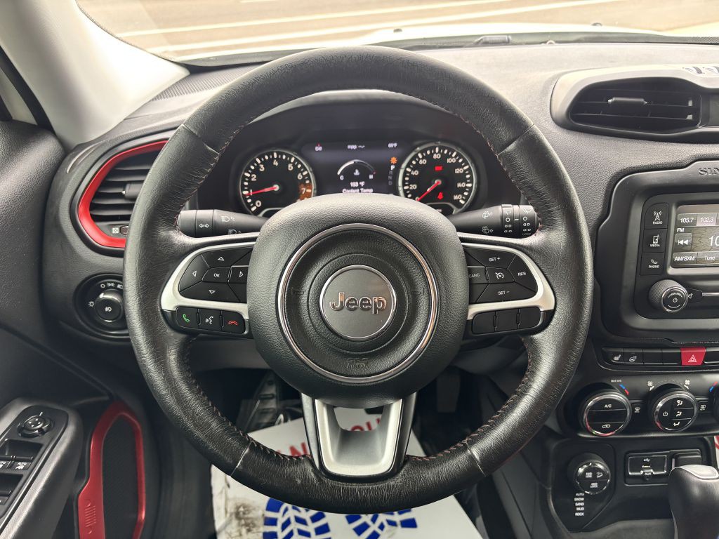 2015 Jeep Renegade Image 23