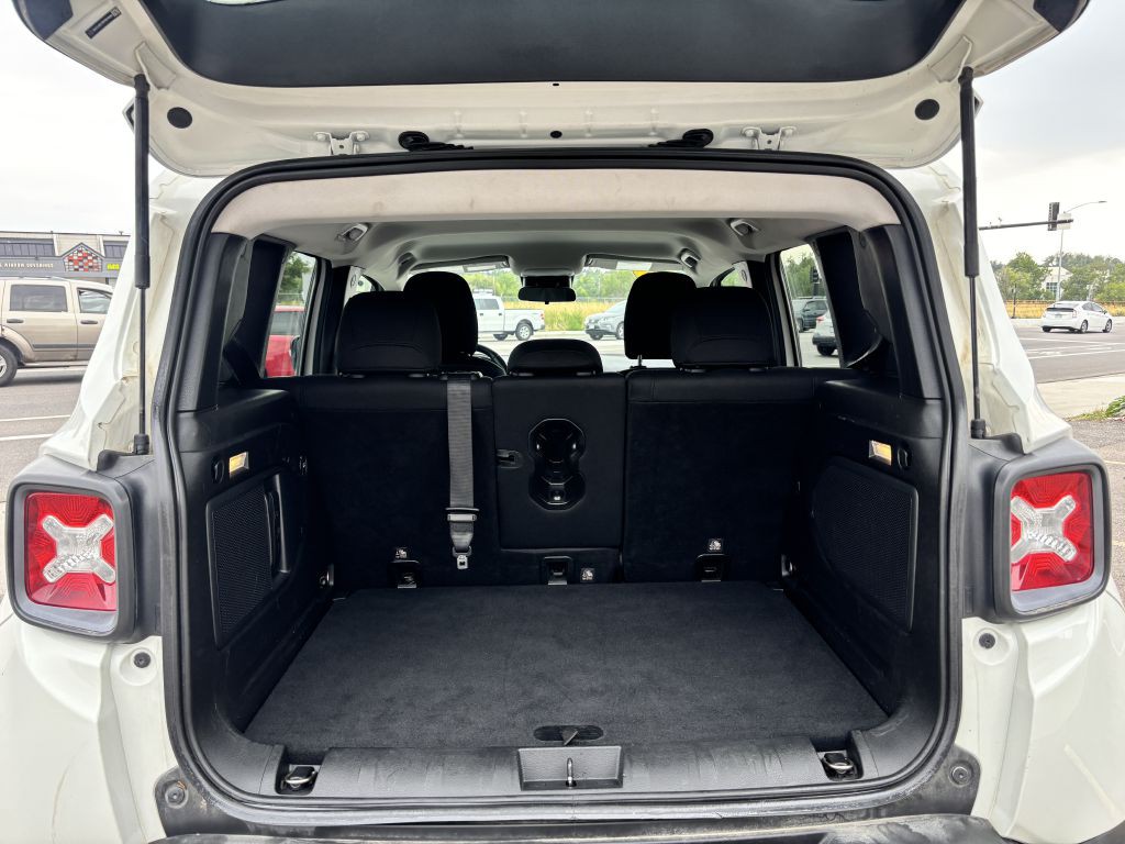 2015 Jeep Renegade Image 29