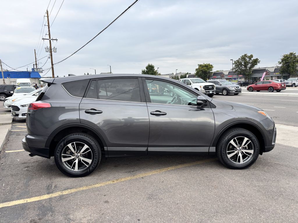 2018 Toyota Rav4 Image 8