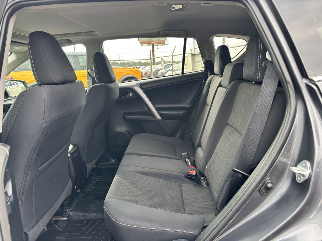 2018 Toyota Rav4 Image 16