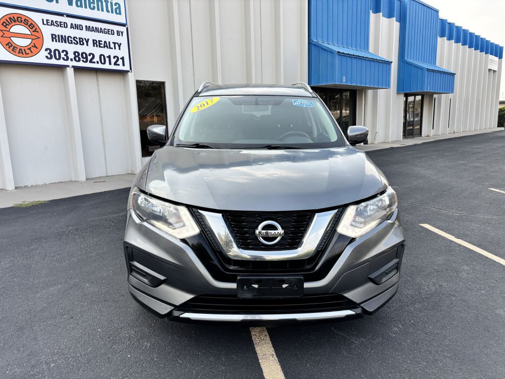 2017 Nissan Rogue Image 2