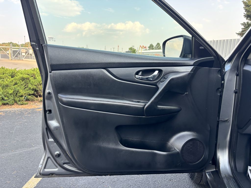 2017 Nissan Rogue Image 14