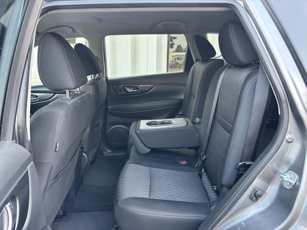 2017 Nissan Rogue Image 15