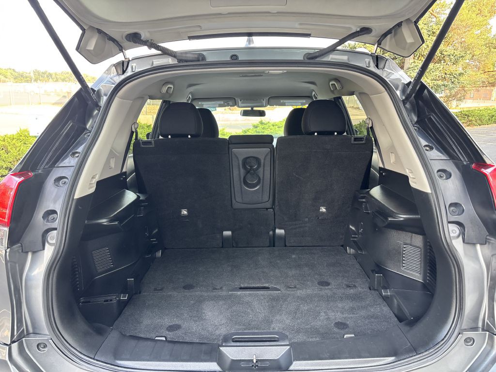 2017 Nissan Rogue Image 26