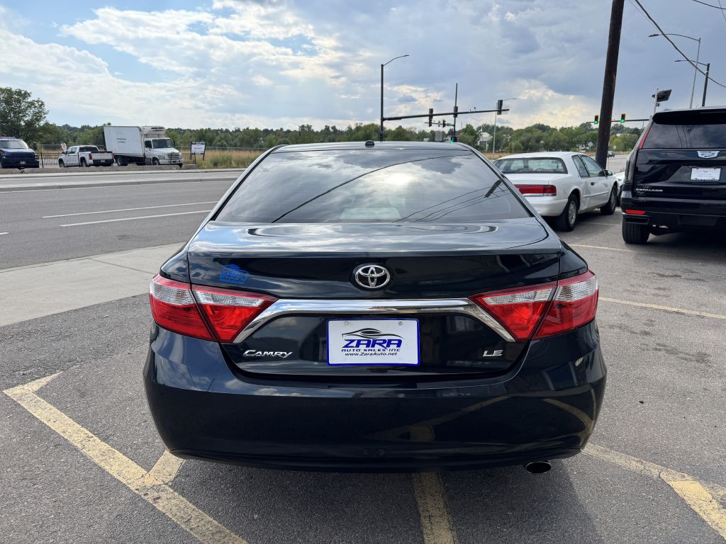 2015 Toyota Camry Image 6