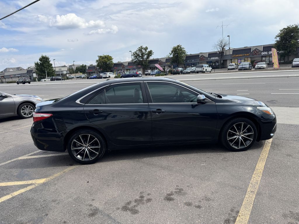 2015 Toyota Camry Image 8