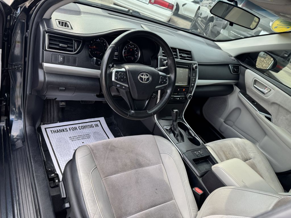 2015 Toyota Camry Image 14