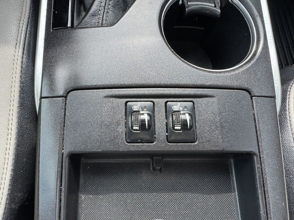 2015 Toyota Camry Image 22