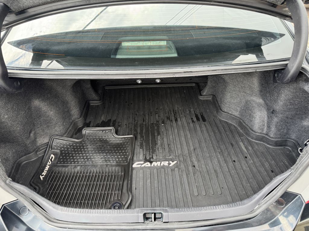 2015 Toyota Camry Image 27