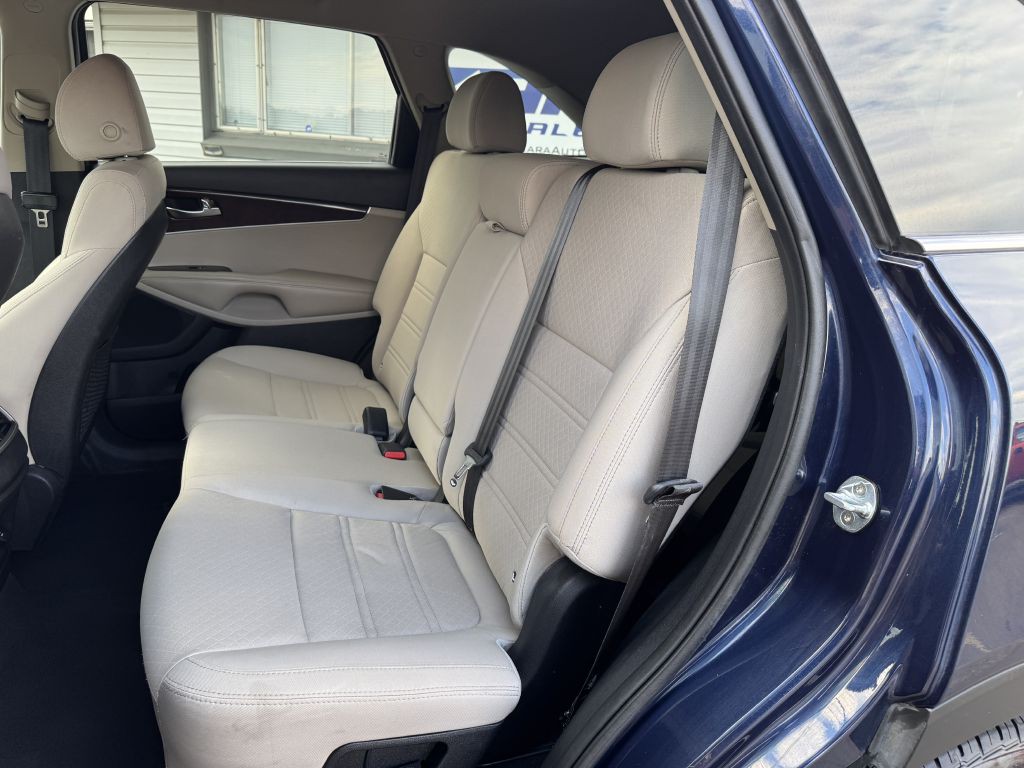 2018 Kia Sorento Image 17