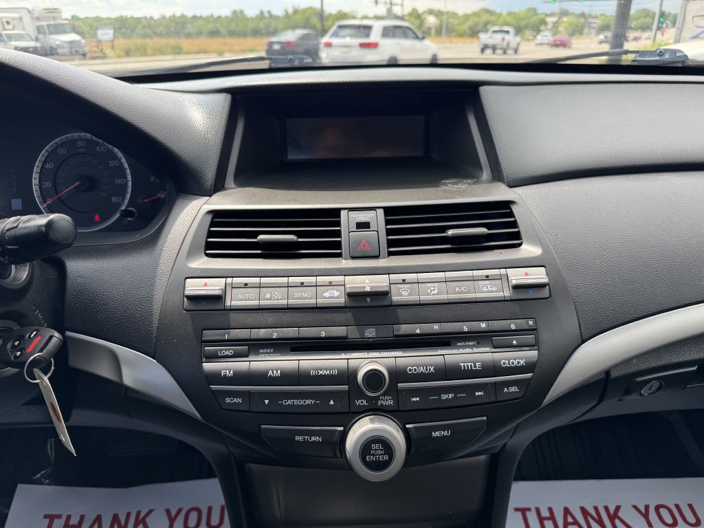 2012 Honda Accord Image 19