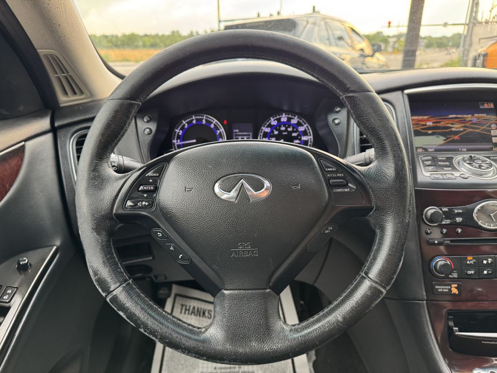 2011 INFINITI EX35 Image 21
