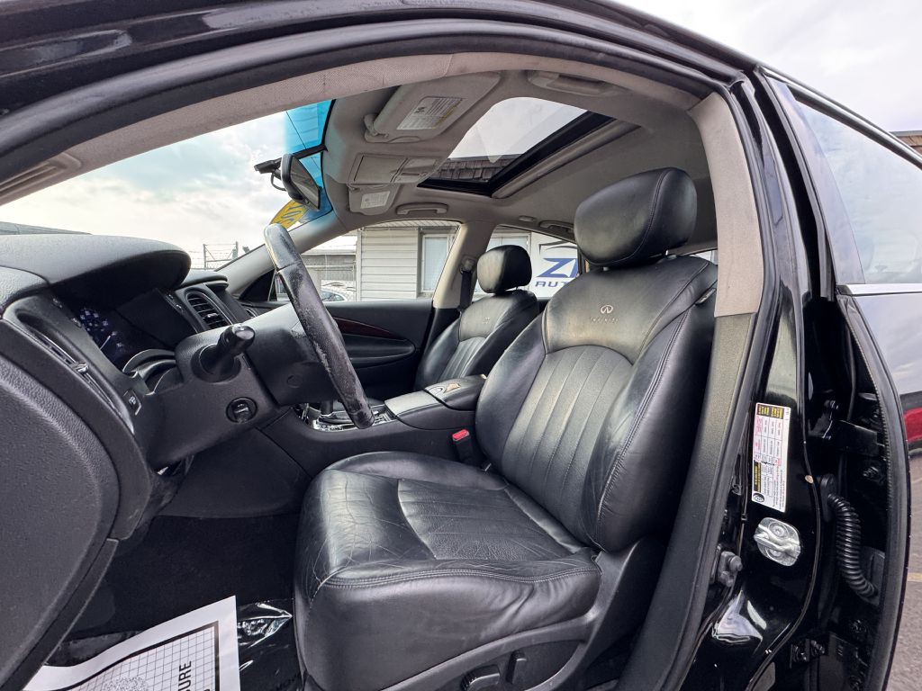 2011 INFINITI EX35 Image 25