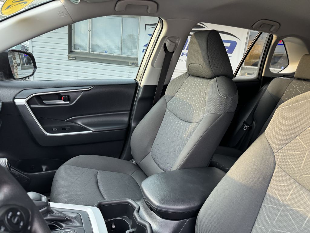 2023 Toyota Rav4 Image 13