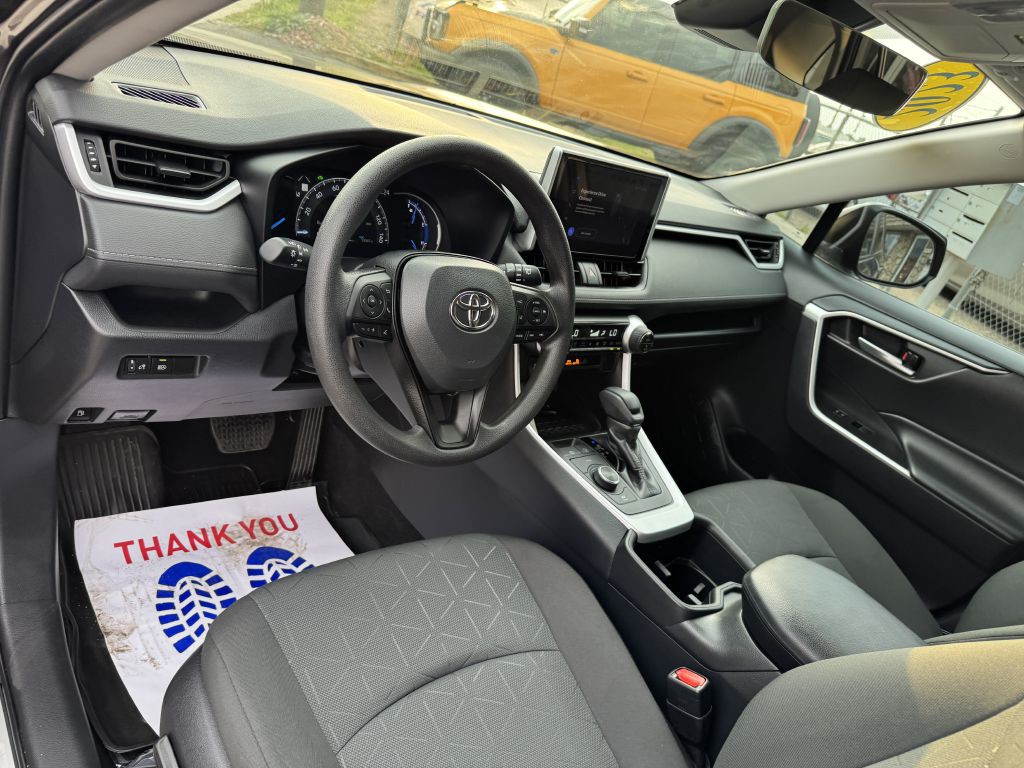 2023 Toyota Rav4 Image 14