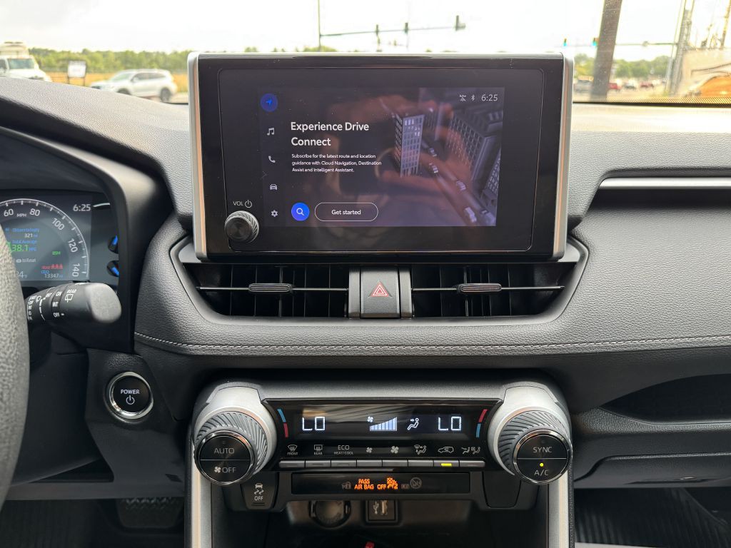 2023 Toyota Rav4 Image 18