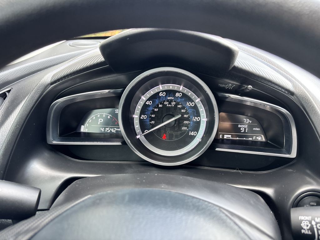 2017 Toyota Yaris Image 22