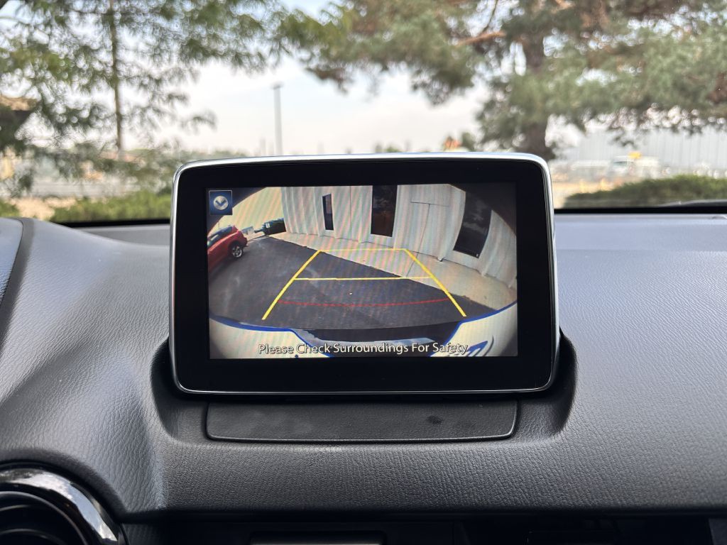 2017 Toyota Yaris Image 23