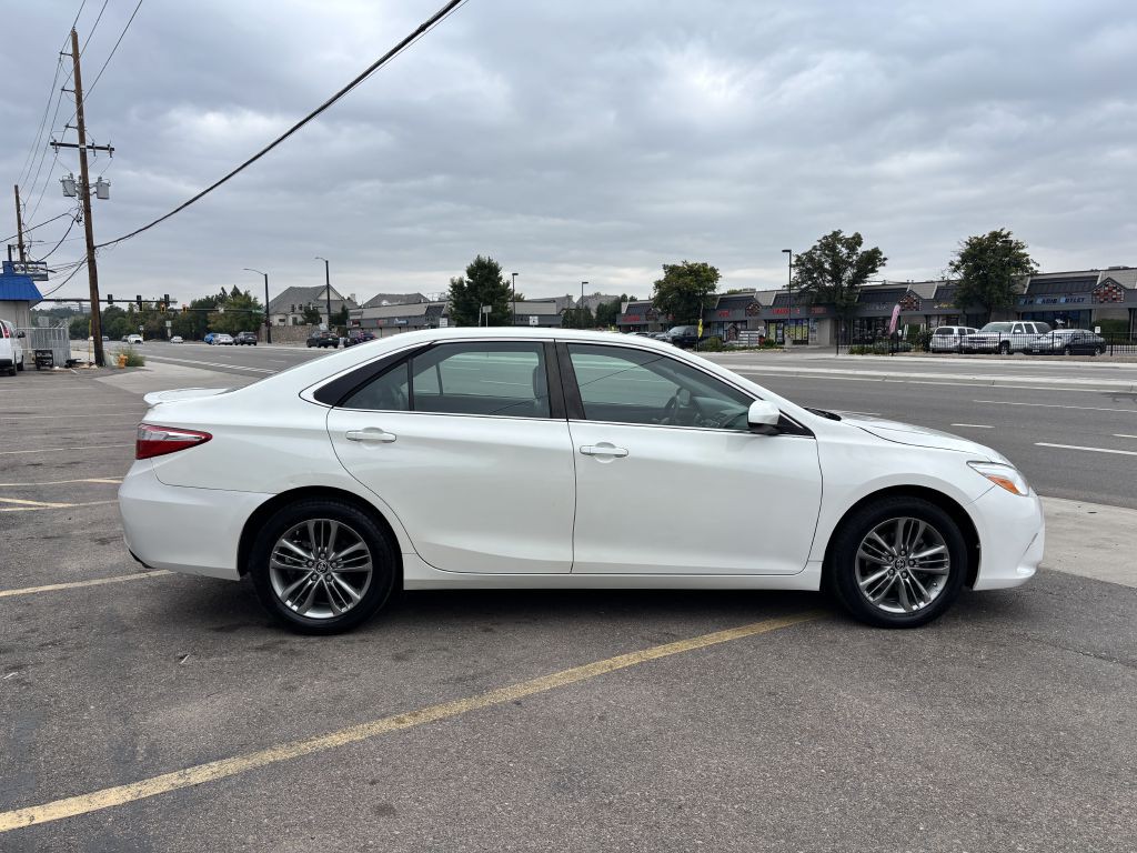 2015 Toyota Camry Image 8