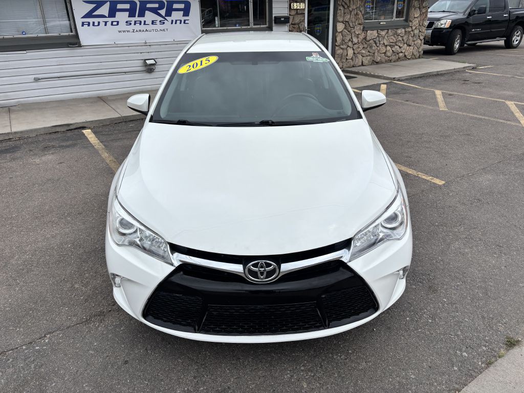 2015 Toyota Camry Image 10