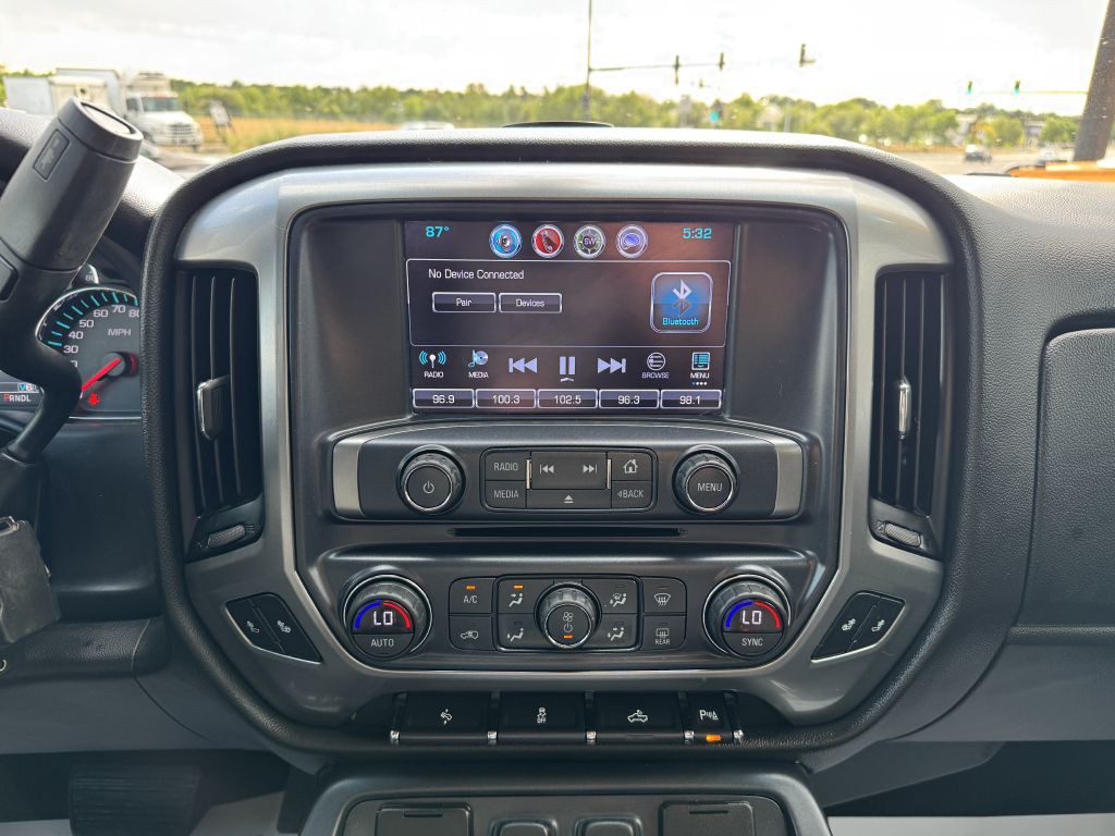 2017 Chevrolet Silverado 1500 Image 18