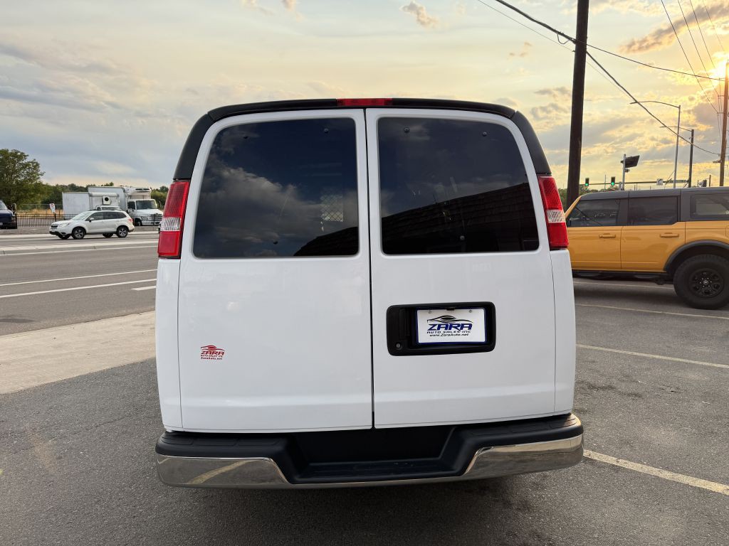 2014 Chevrolet Express Image 6