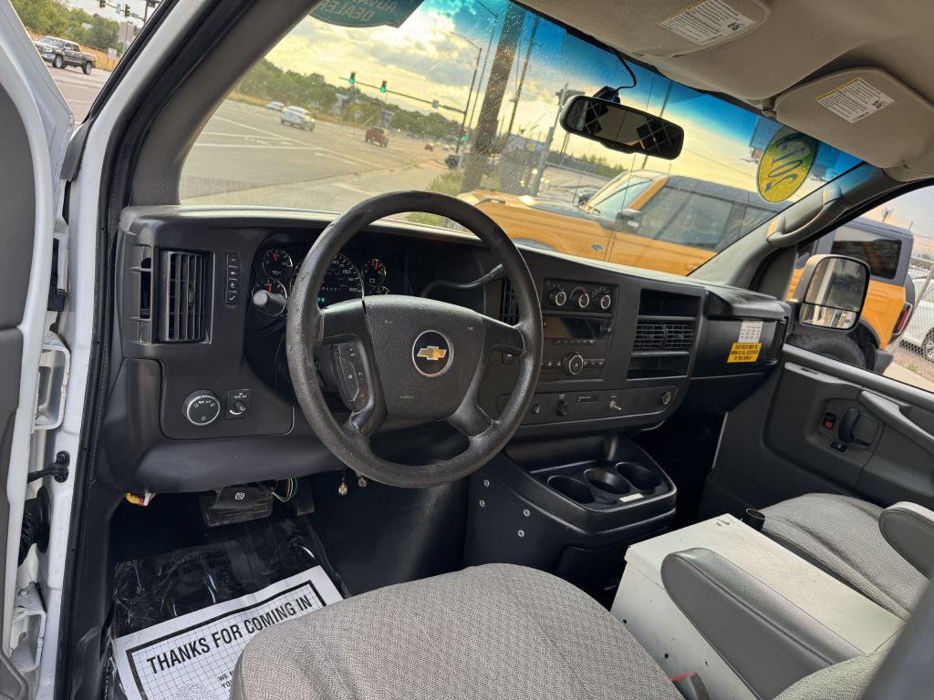 2014 Chevrolet Express Image 15
