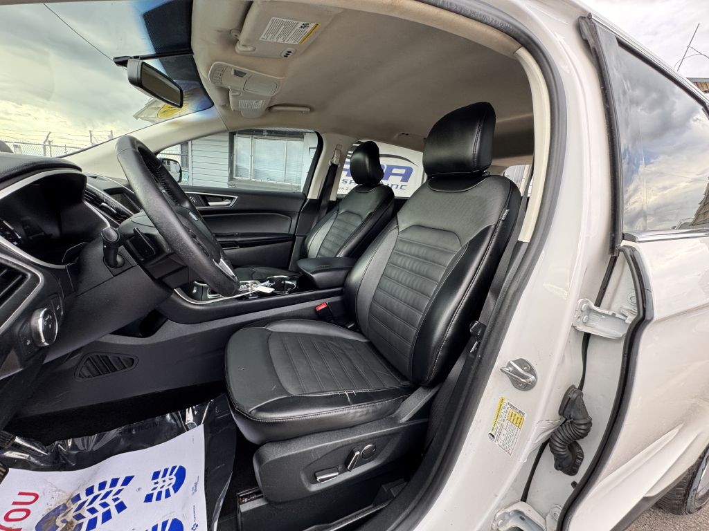 2018 Ford Edge Image 27