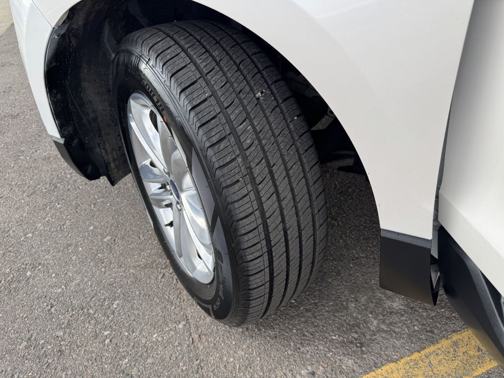 2018 Ford Edge Image 31