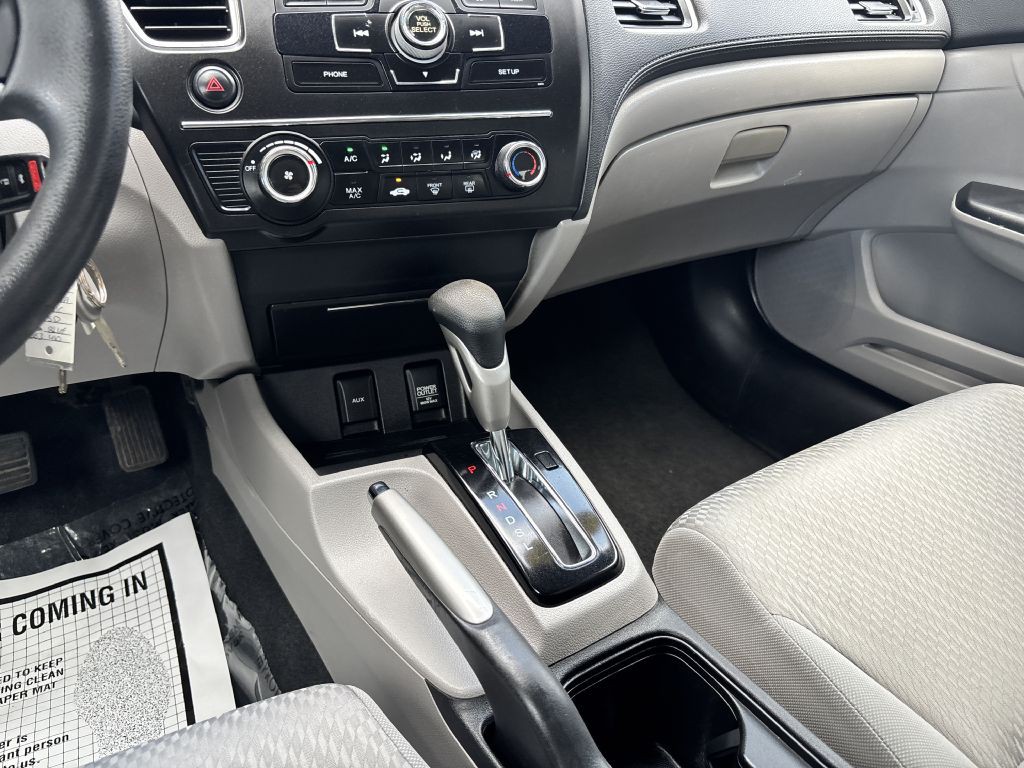 2015 Honda Civic Image 19